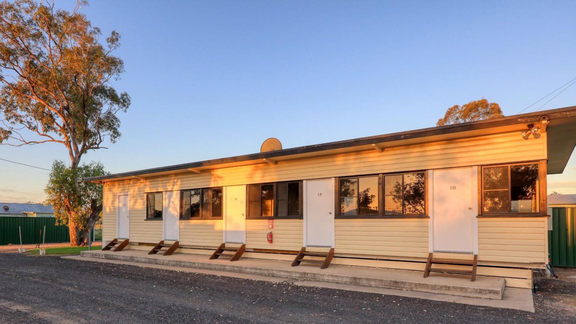 Toobeah Hotel/Motel Extérieur photo